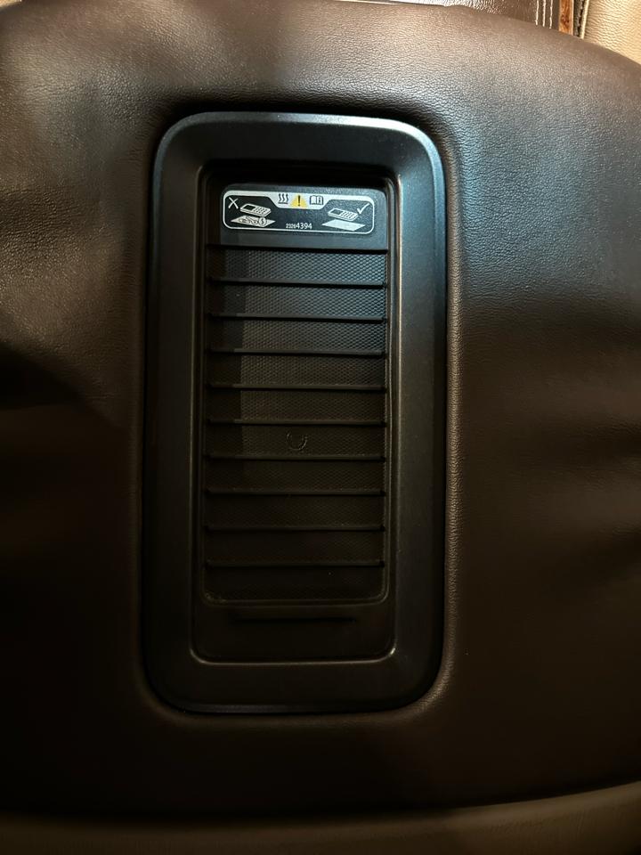 Chevrolet Suburban LTZ 1500 4WD 2015