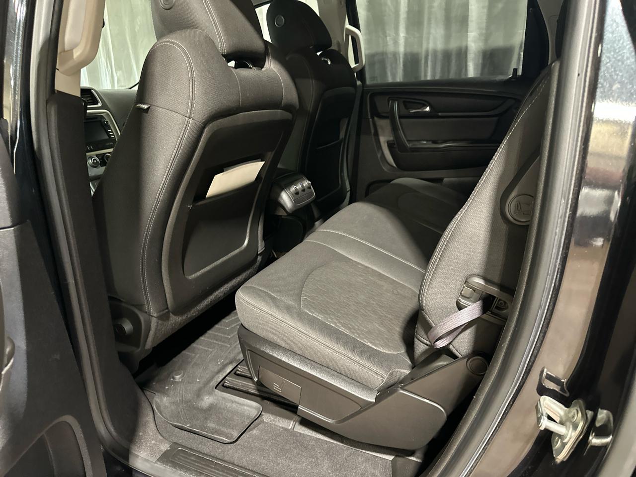GMC Acadia SLE-1 AWD 2013