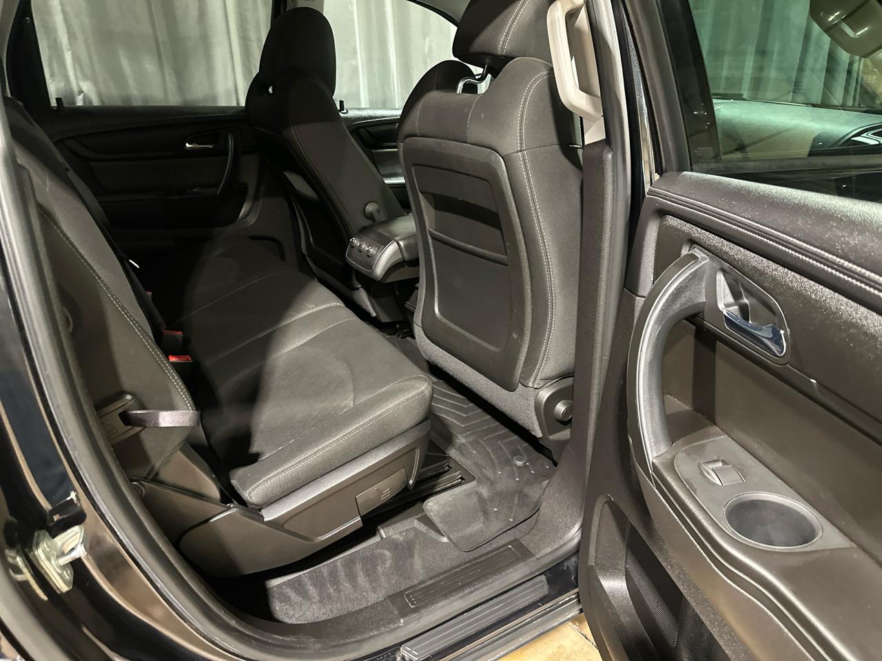 GMC Acadia SLE-1 AWD 2013