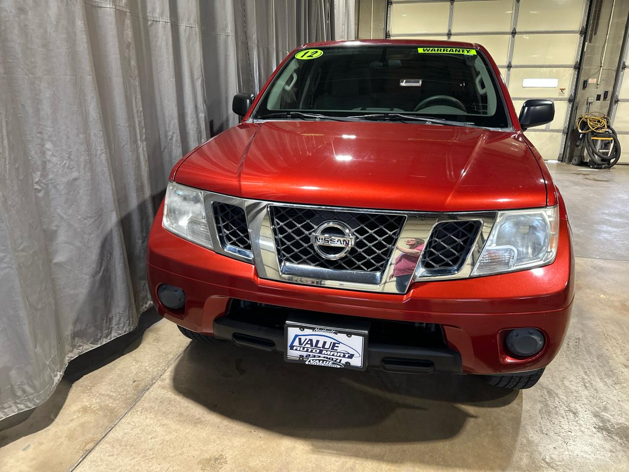 Nissan Frontier SL Crew Cab 4WD 2012