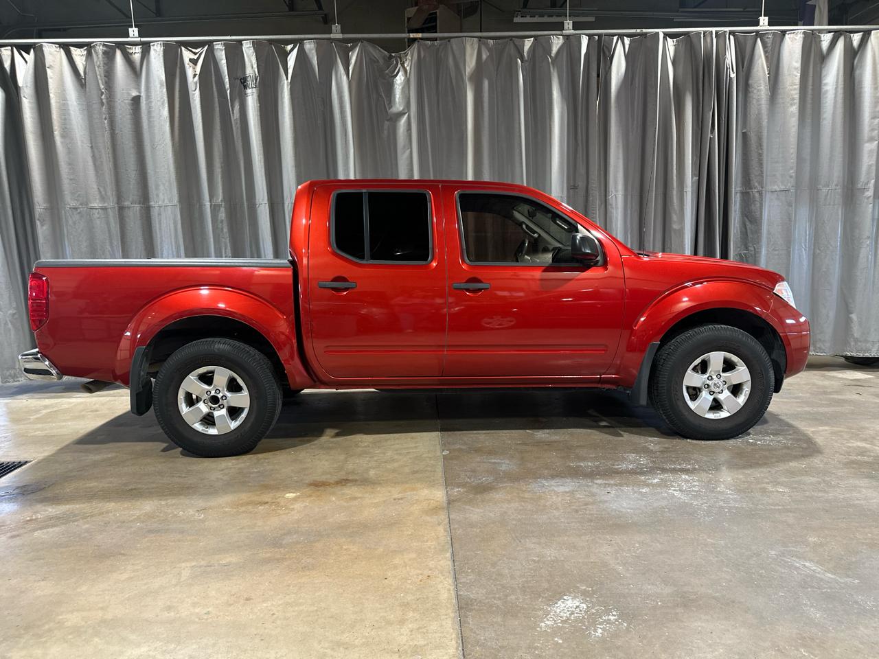 Nissan Frontier SL Crew Cab 4WD 2012
