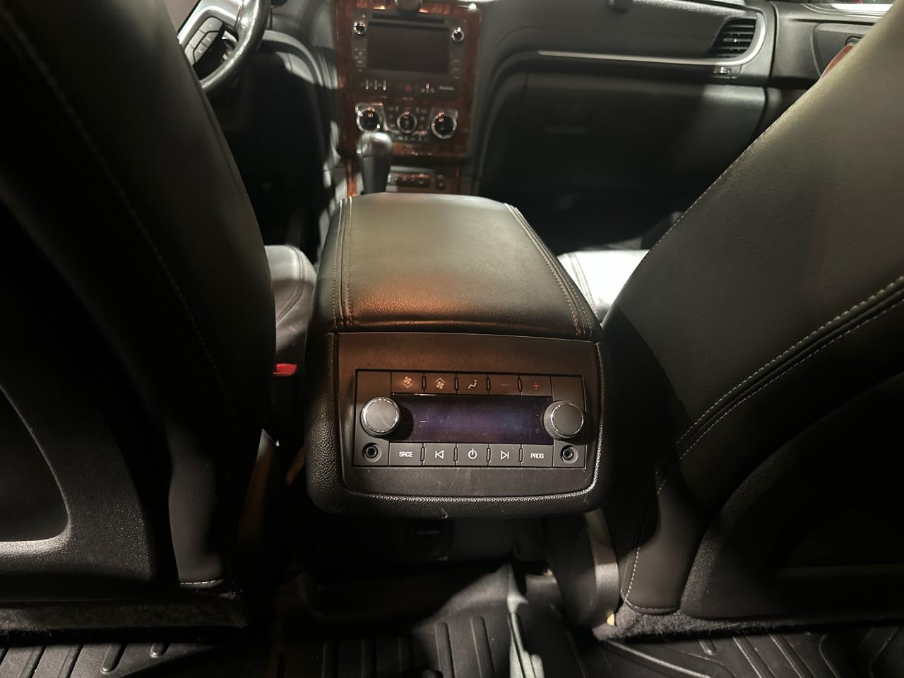 Chevrolet Traverse LTZ FWD 2014