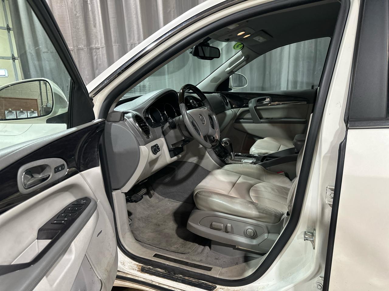 Buick Enclave Leather FWD 2015