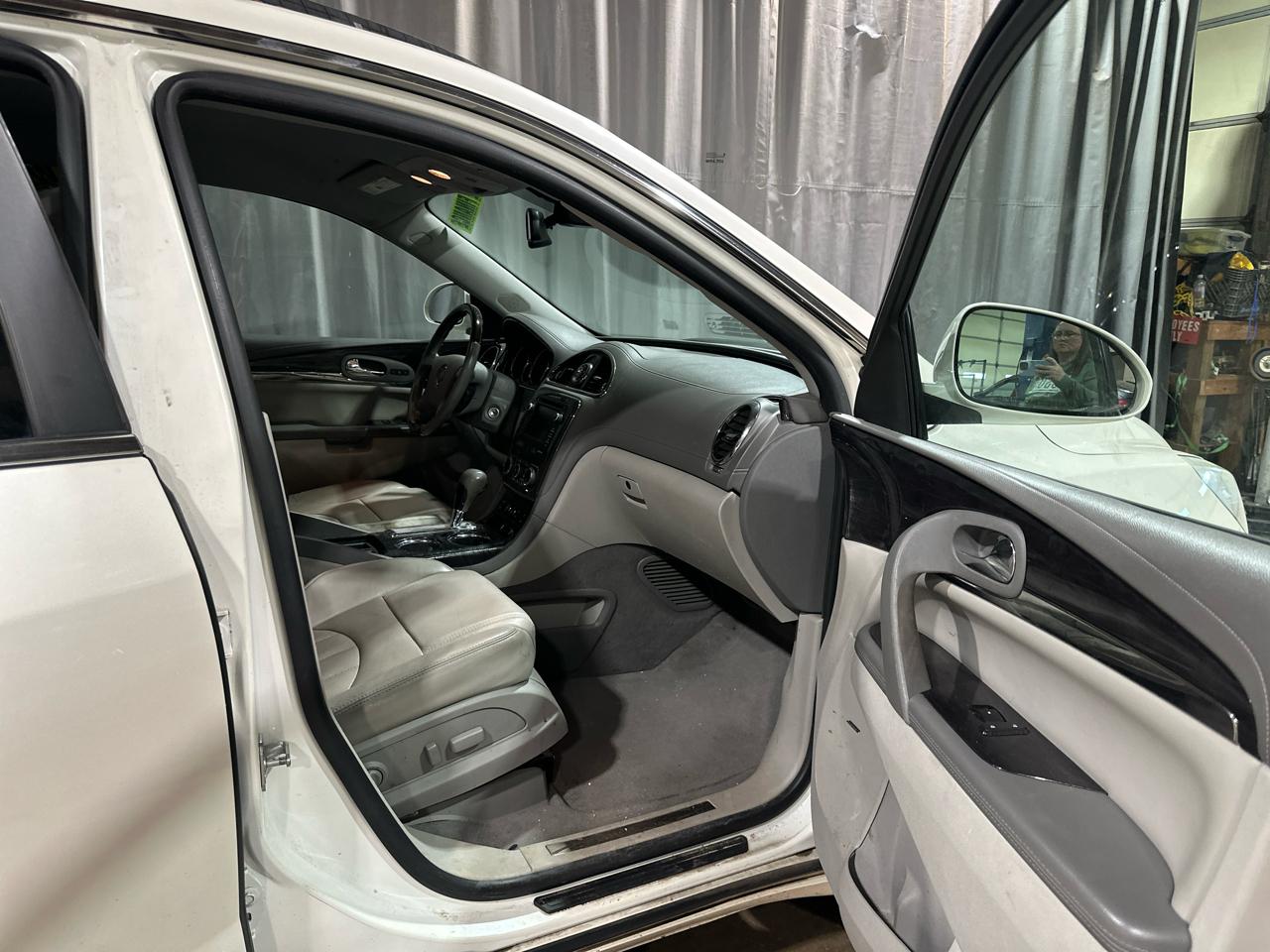 Buick Enclave Leather FWD 2015