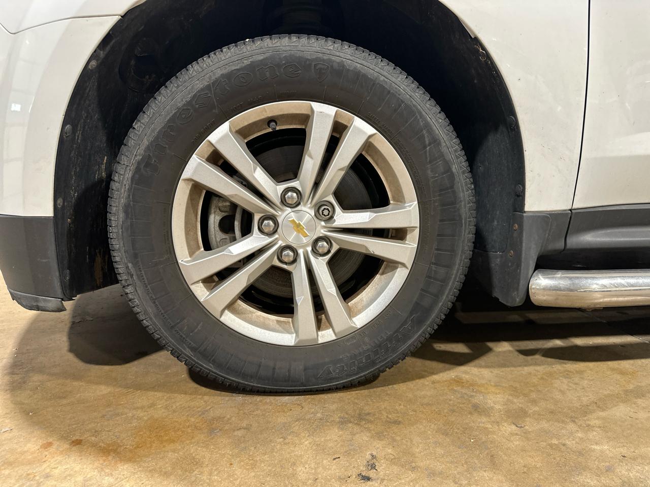 Chevrolet Equinox LS 2WD 2012