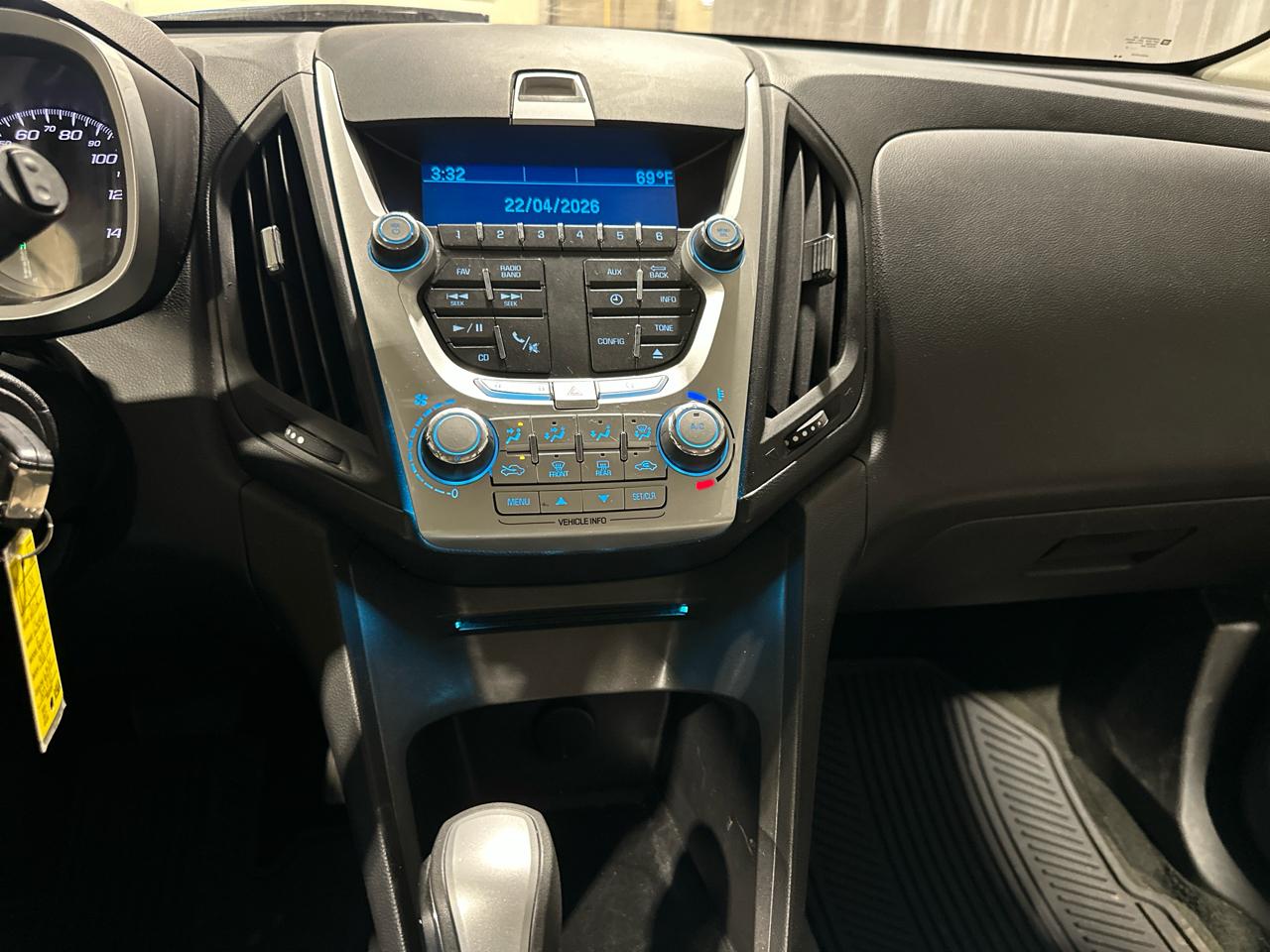 Chevrolet Equinox LS 2WD 2012