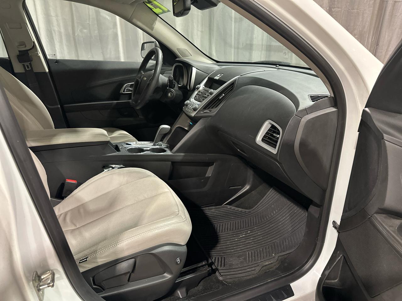 Chevrolet Equinox LS 2WD 2012