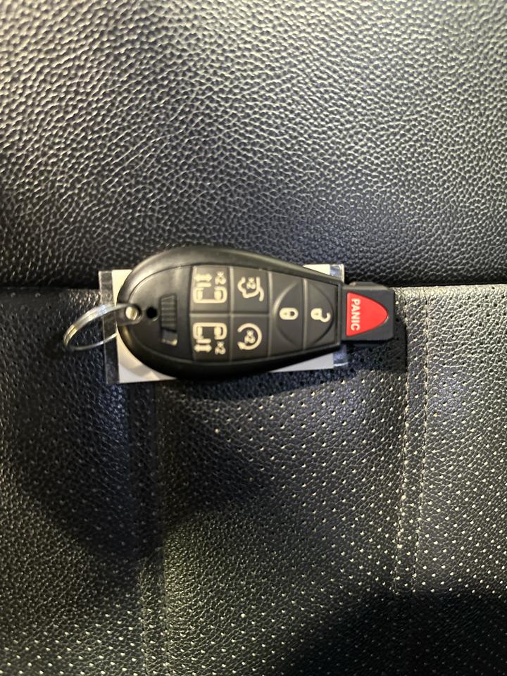 Chrysler Town & Country Touring-L 2014