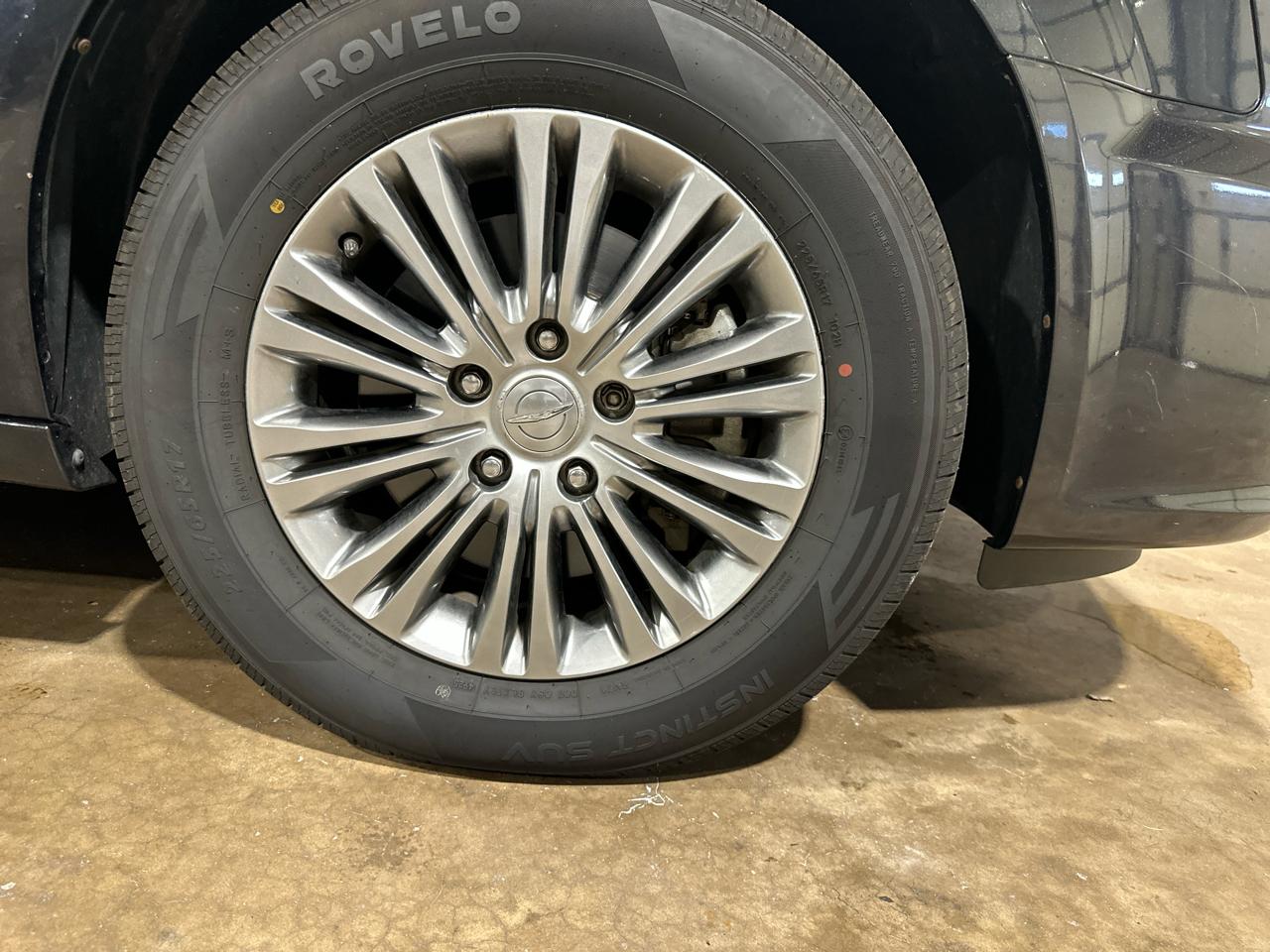 Chrysler Town & Country Touring-L 2014