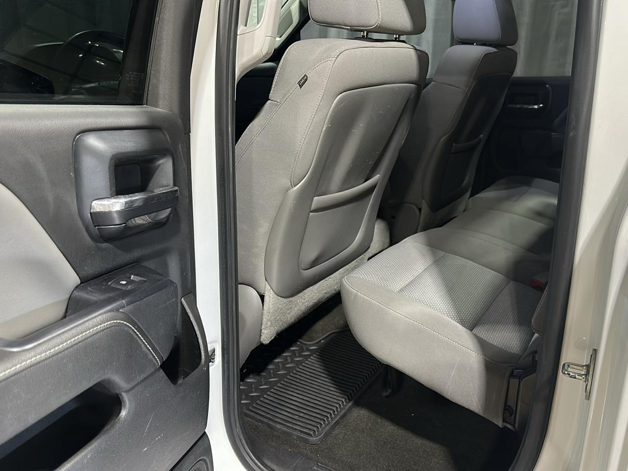 Chevrolet Silverado 1500 2WD Crew Cab 153.0" LS 2015