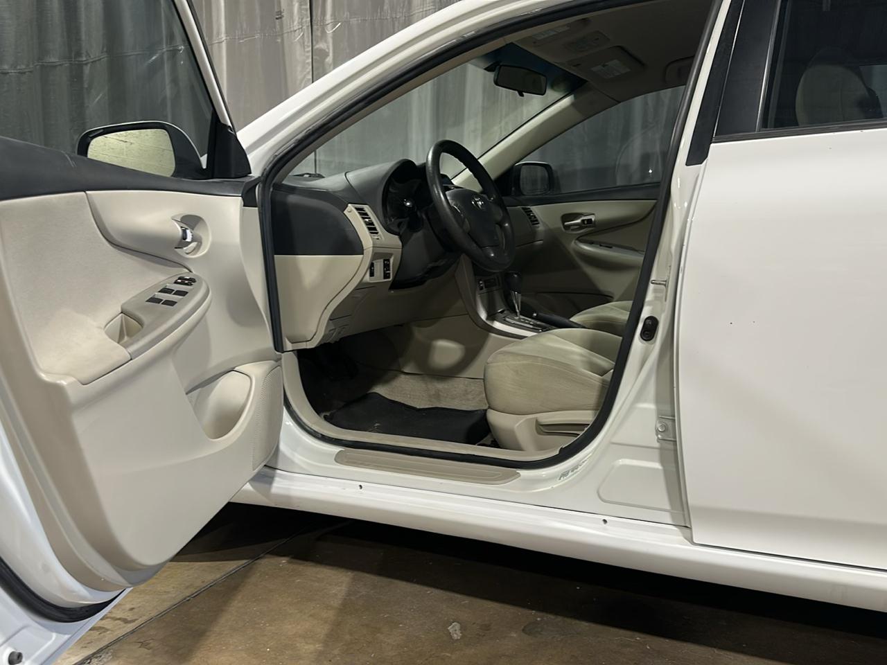 Toyota Corolla S 2013
