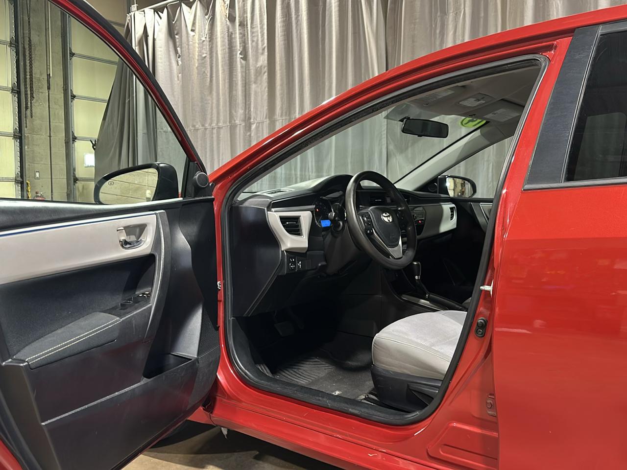 Toyota Corolla S Premium CVT 2014