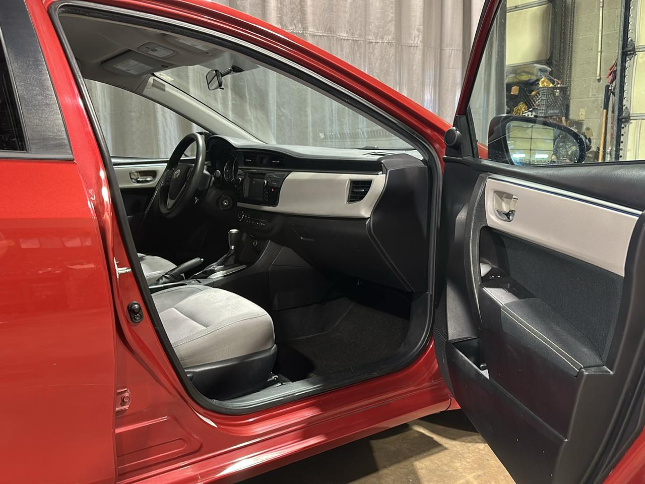 Toyota Corolla S Premium CVT 2014