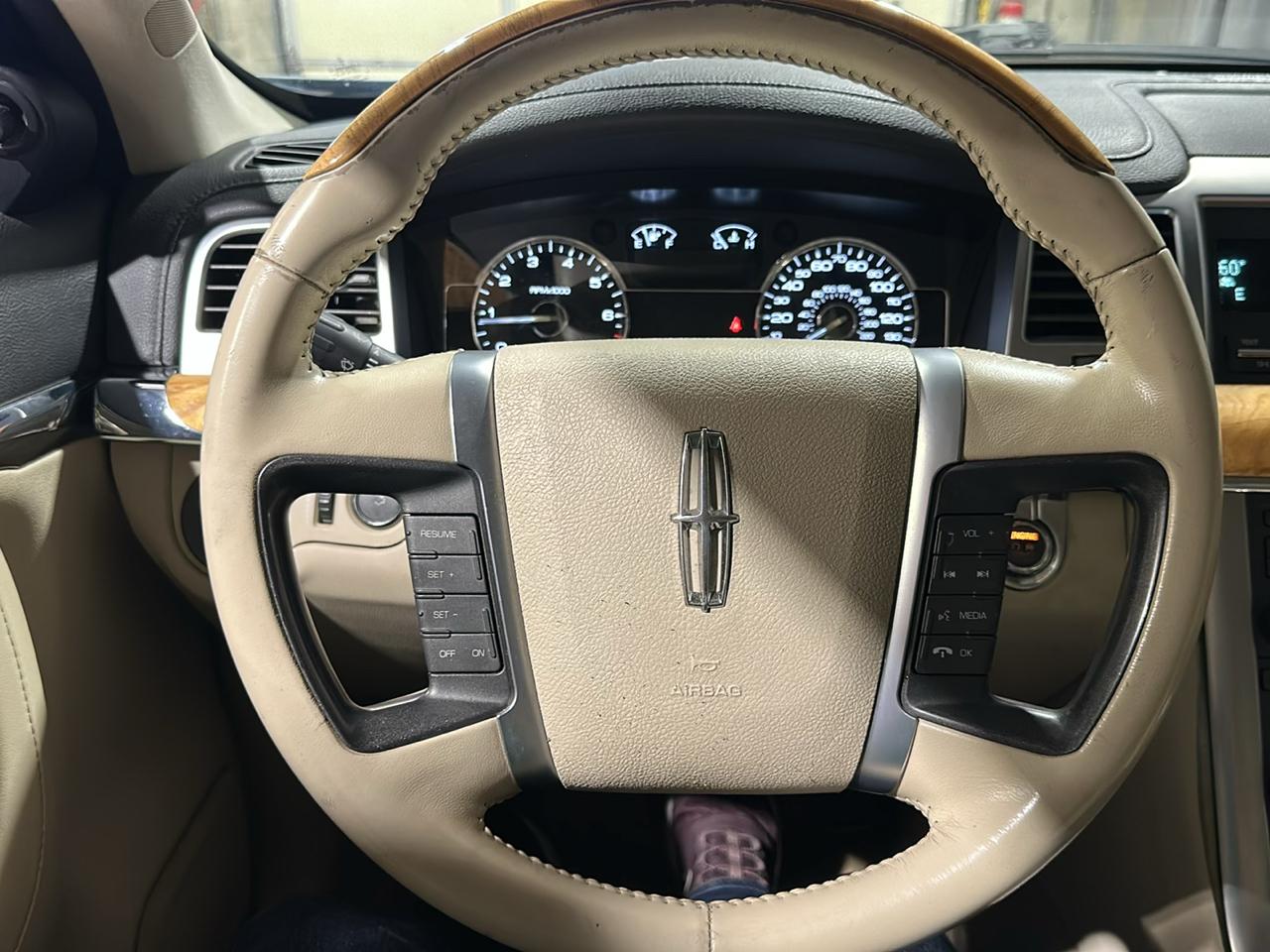 Lincoln MKS FWD 2009