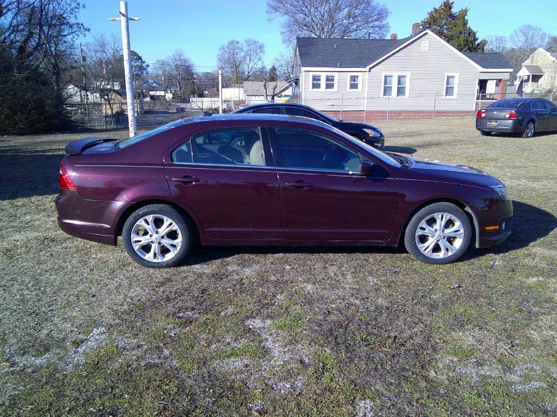 Ford Fusion SE 2012