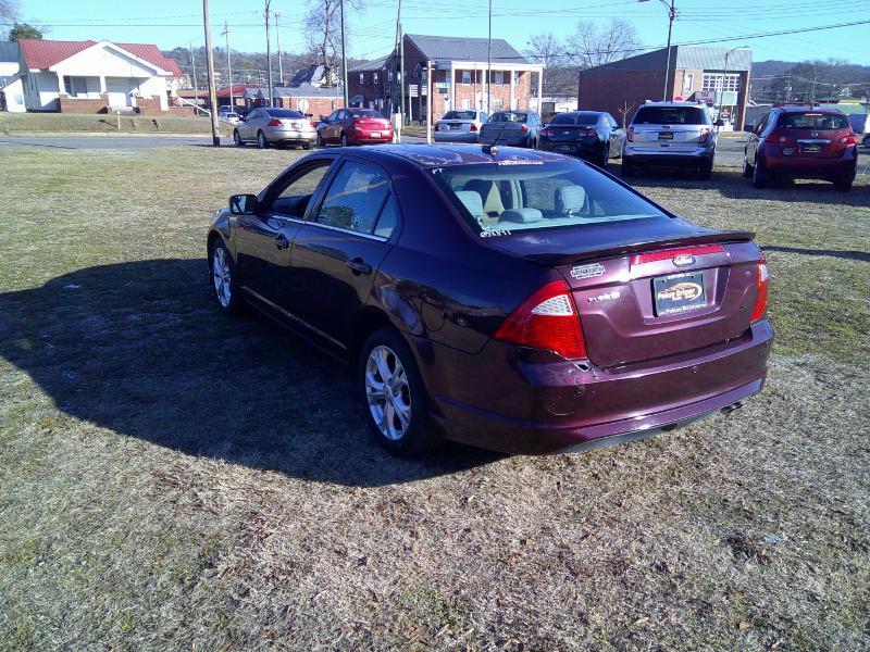 Ford Fusion SE 2012