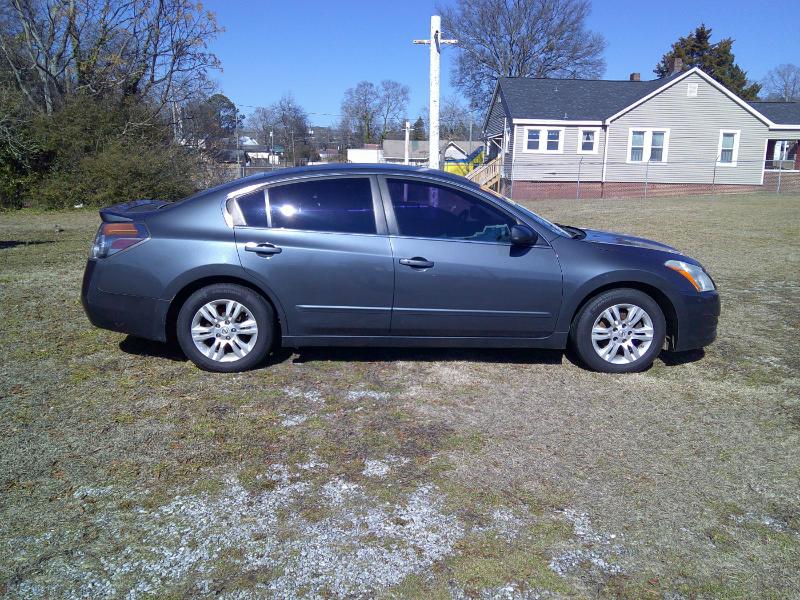 Nissan Altima 2.5 2012