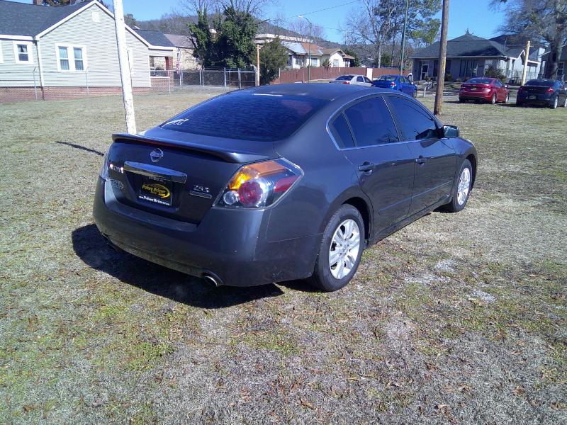 Nissan Altima 2.5 2012