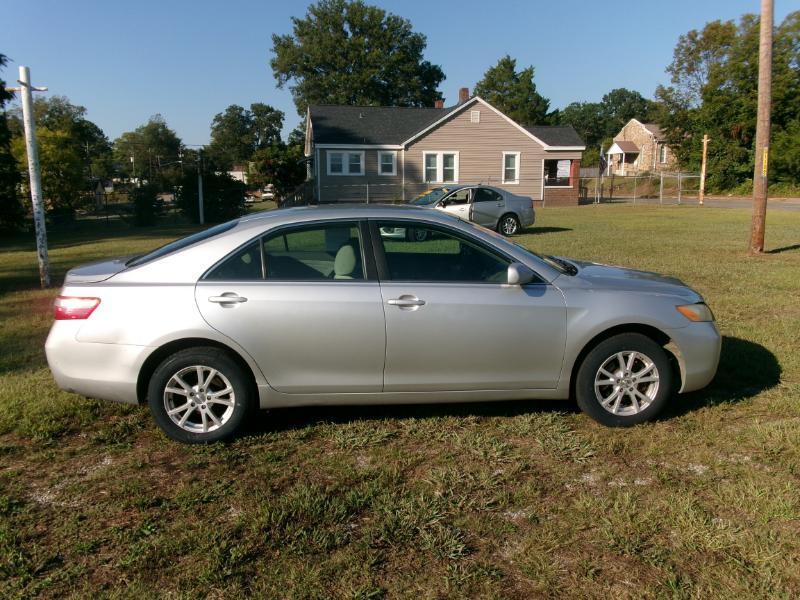 Toyota Camry XLE 5-Spd AT 2009