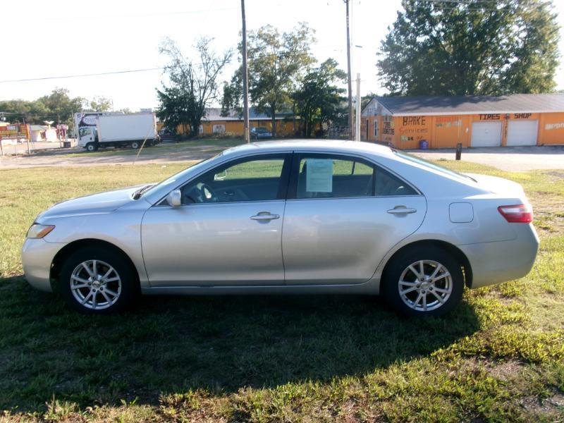 Toyota Camry XLE 5-Spd AT 2009