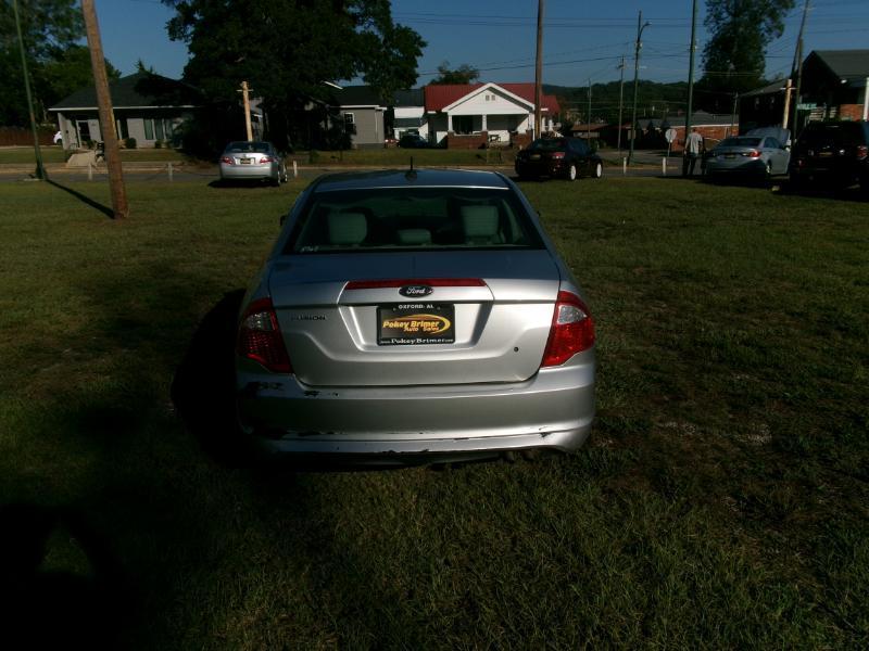 Ford Fusion S 2012