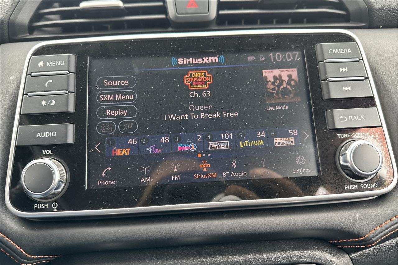 Nissan Versa SR CVT 2021