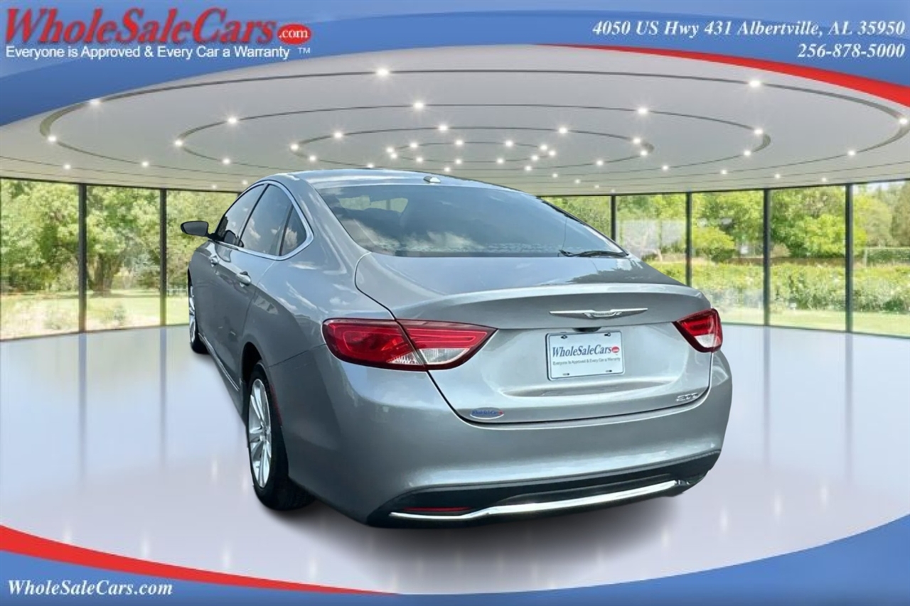 2016 Chrysler 200 Limited photo 3