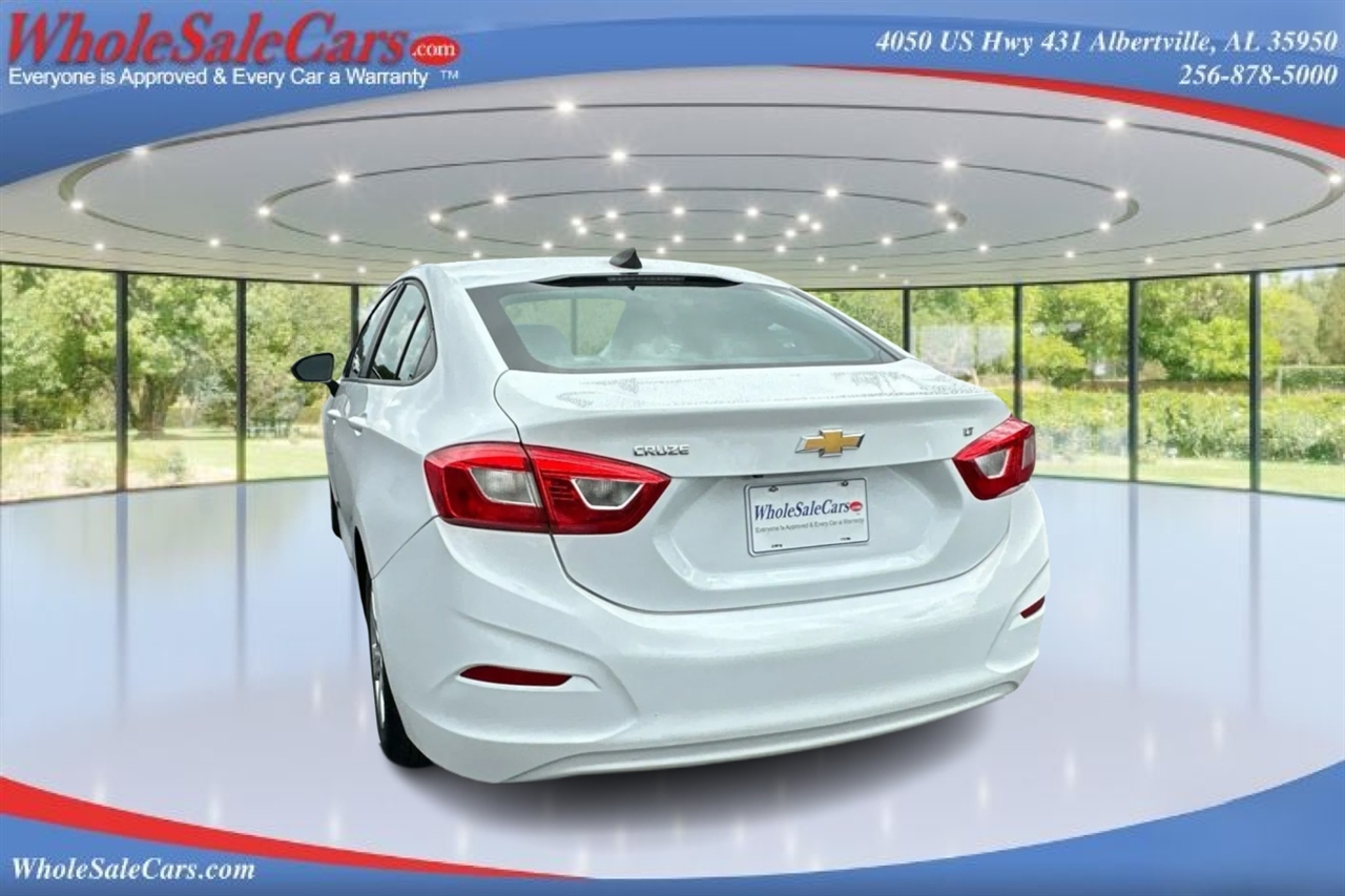 2016 Chevrolet Cruze LS photo 3