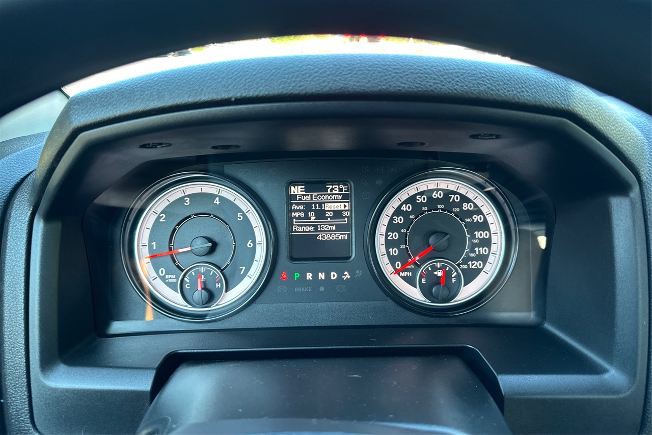 RAM 1500 Classic Tradesman 4x2 Quad Cab 6'4" Box 2022 RAM 1500 Classic Tradesman 4x2 Quad Cab 6'4" Box 2022