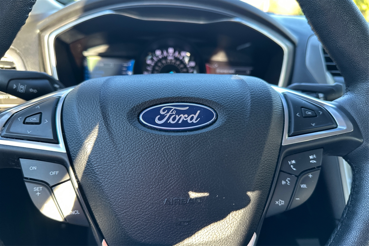 Ford Fusion SEL FWD 2020 Ford Fusion SEL FWD 2020