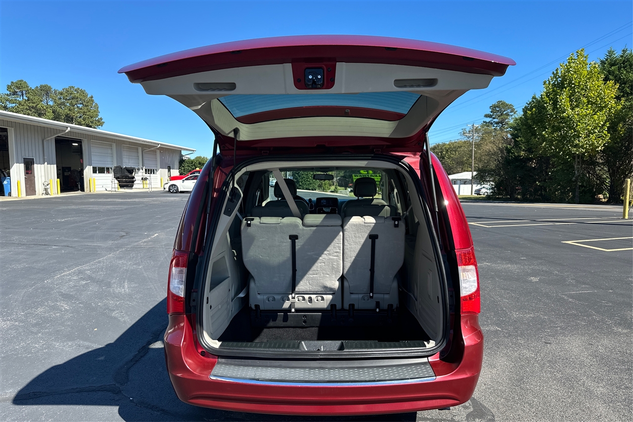 Chrysler Town & Country 4dr Wgn Touring 2013 Chrysler Town & Country 4dr Wgn Touring 2013