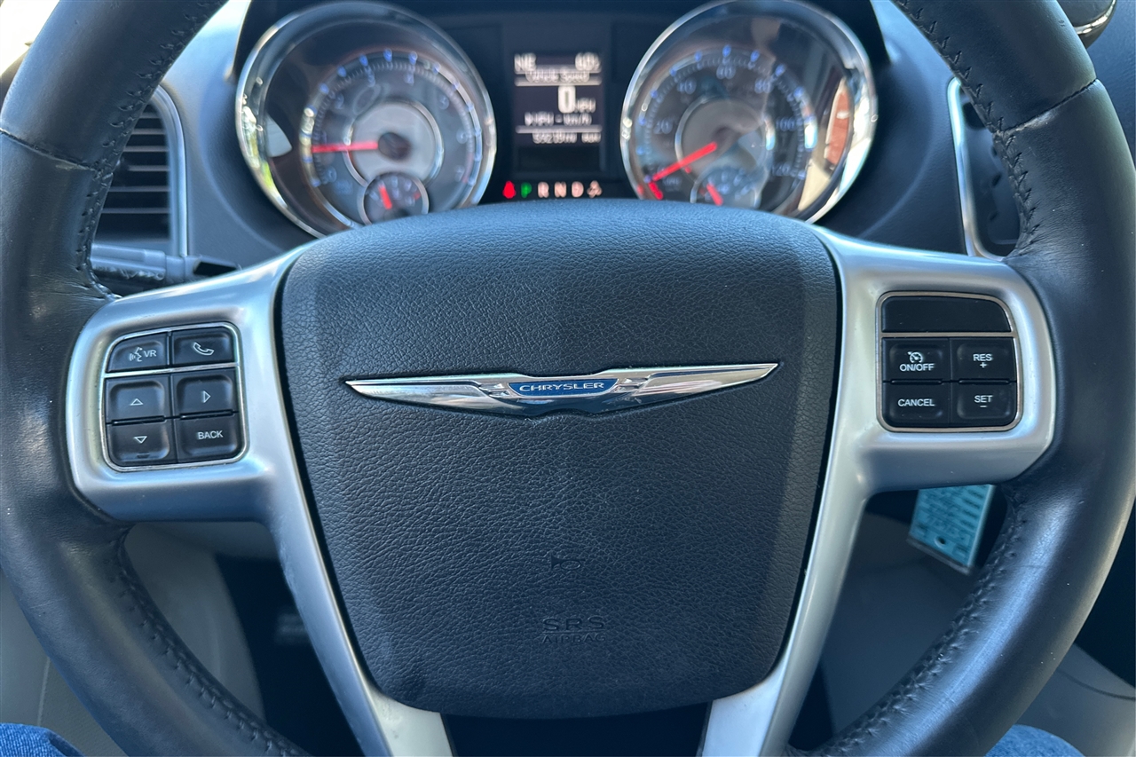 Chrysler Town & Country 4dr Wgn Touring 2013 Chrysler Town & Country 4dr Wgn Touring 2013