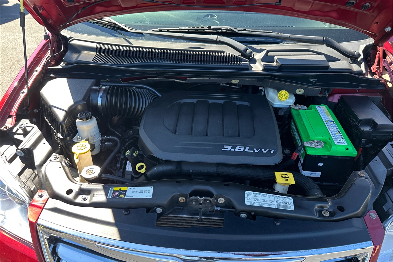 Chrysler Town & Country 4dr Wgn Touring 2013 Chrysler Town & Country 4dr Wgn Touring 2013