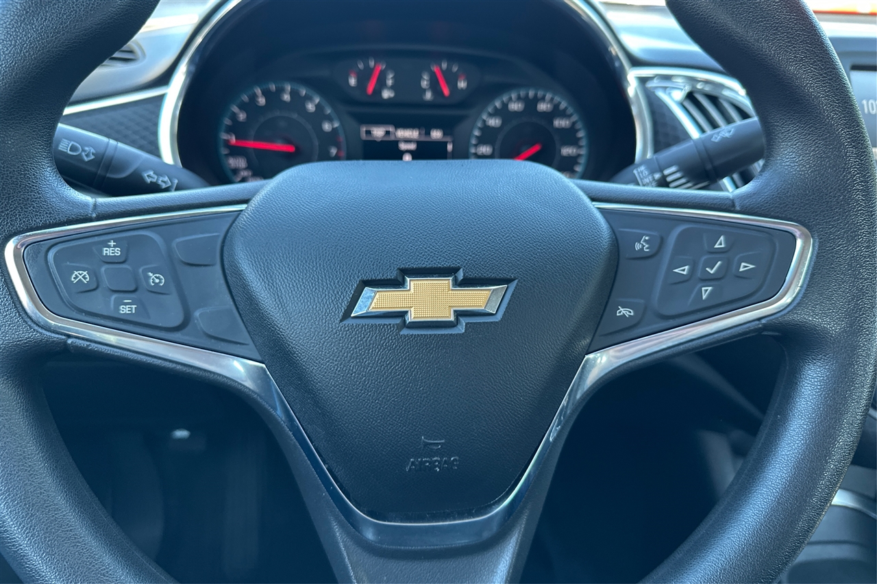 Chevrolet Malibu 4dr Sdn LT w/1LT 2018 Chevrolet Malibu 4dr Sdn LT w/1LT 2018