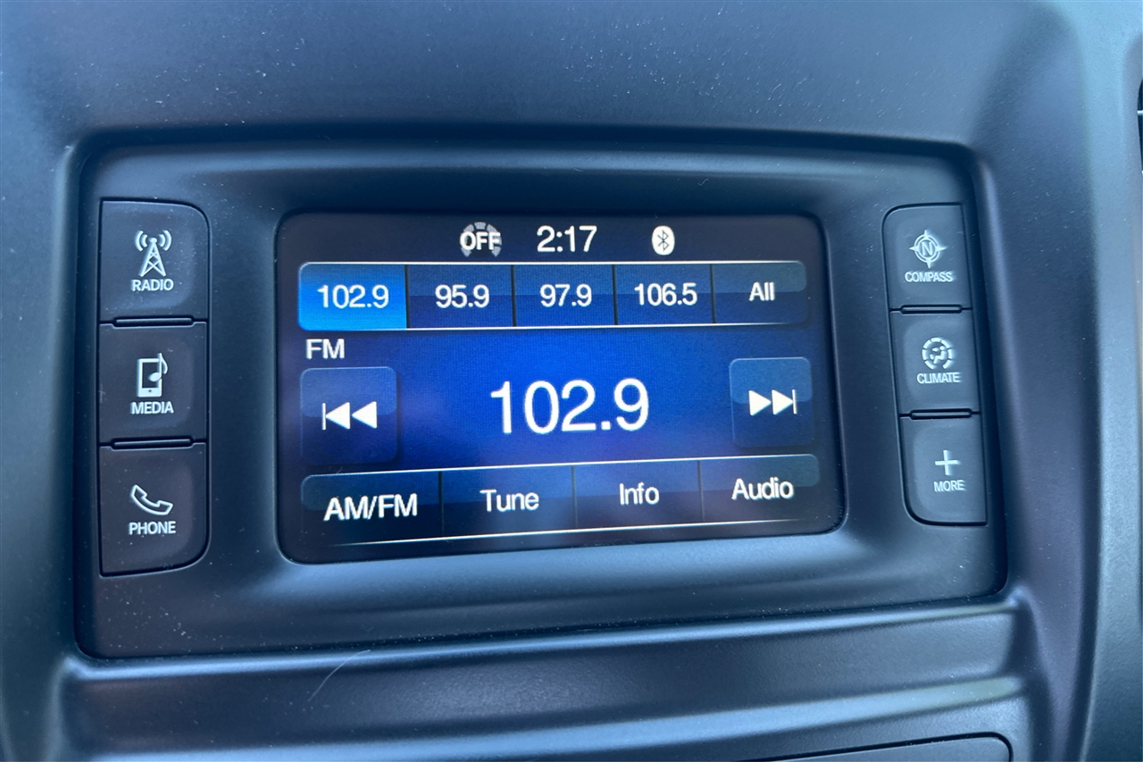 Chrysler 200 4dr Sdn Limited FWD 2016 Chrysler 200 4dr Sdn Limited FWD 2016