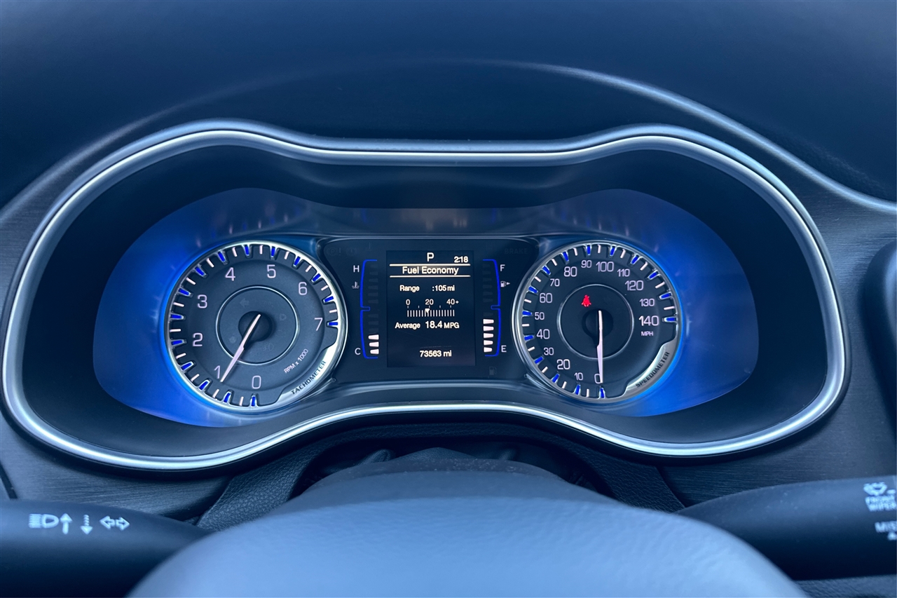 Chrysler 200 4dr Sdn Limited FWD 2016 Chrysler 200 4dr Sdn Limited FWD 2016