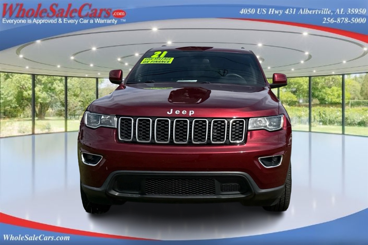 Jeep Grand Cherokee Laredo 4D SUV RWD 2021 Jeep Grand Cherokee Laredo 4D SUV RWD 2021