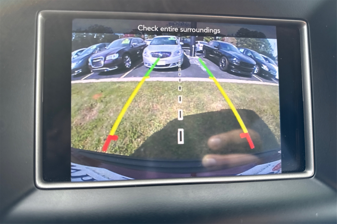 Jeep Grand Cherokee Laredo 4D SUV RWD 2021 Jeep Grand Cherokee Laredo 4D SUV RWD 2021