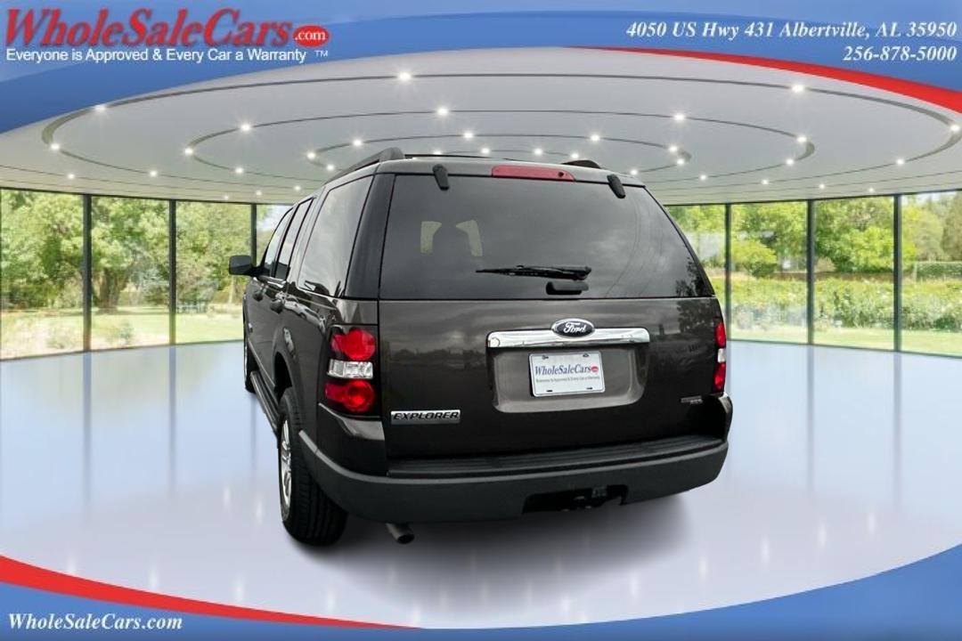 Ford Explorer XLS 4D SUV 4WD 2006 Ford Explorer XLS 4D SUV 4WD 2006