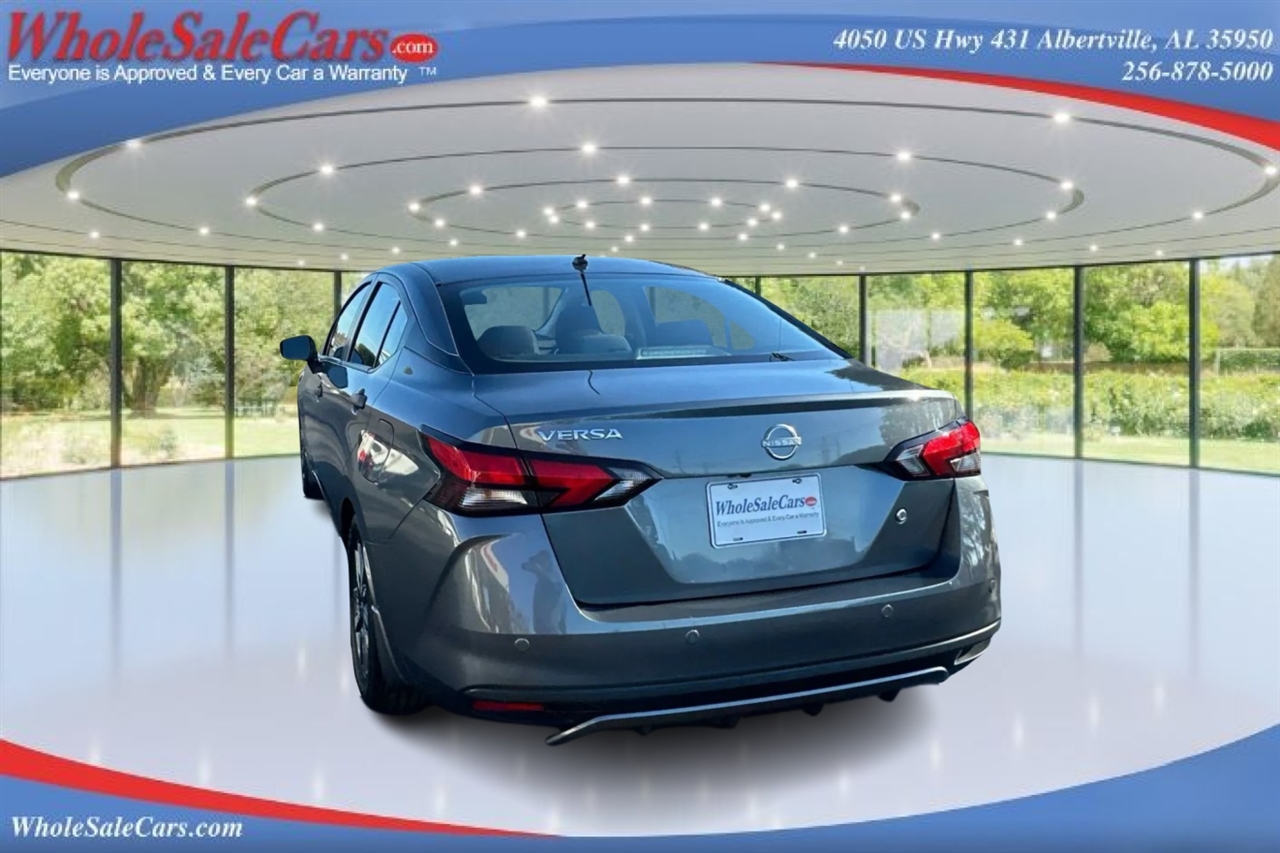 2023 Nissan Versa Sedan photo 4