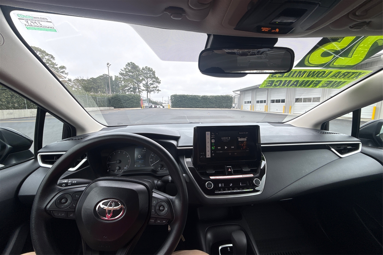 Toyota Corolla LE 4D Sedan 2025