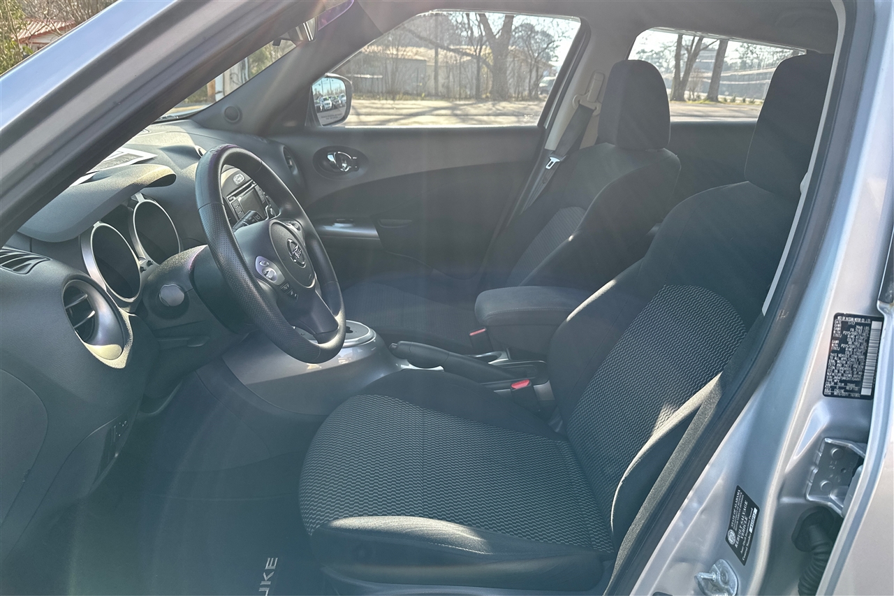 Nissan Juke S 4D Hatchback 2017