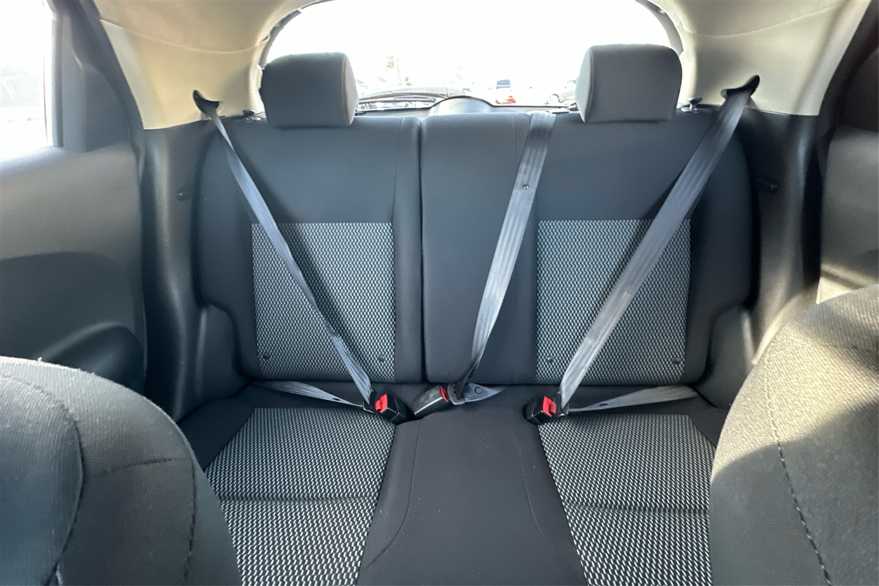 Nissan Juke S 4D Hatchback 2017