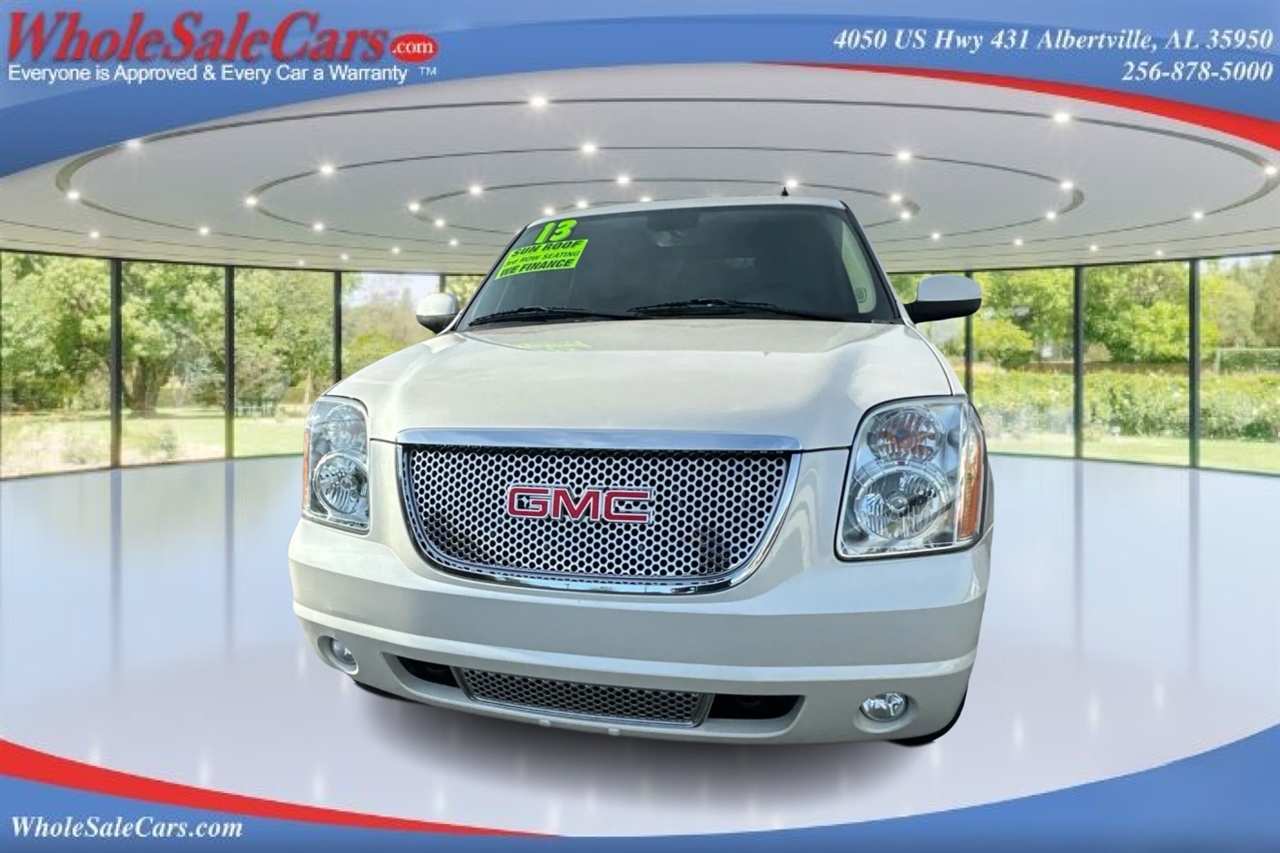 GMC Yukon Denali 4D SUV AWD 2013