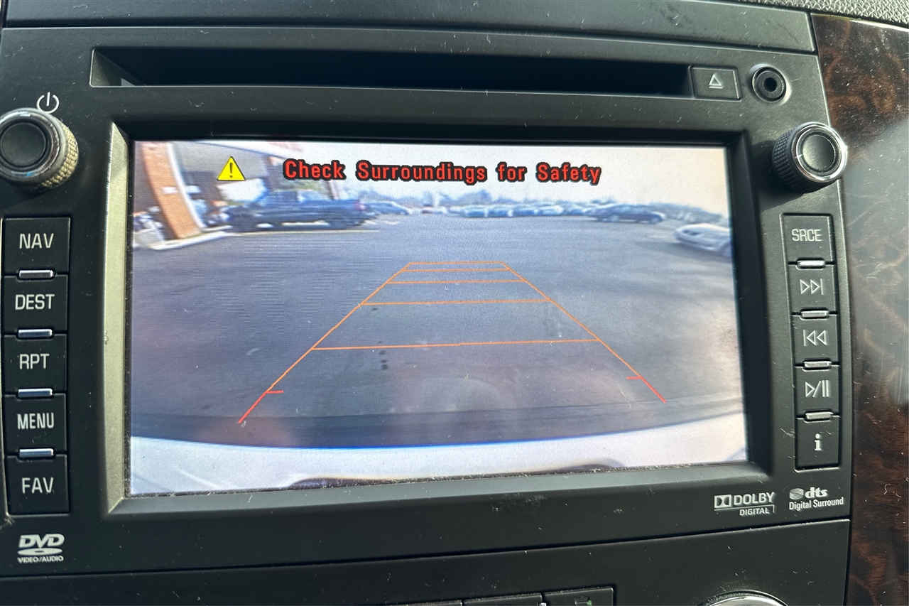 GMC Yukon Denali 4D SUV AWD 2013