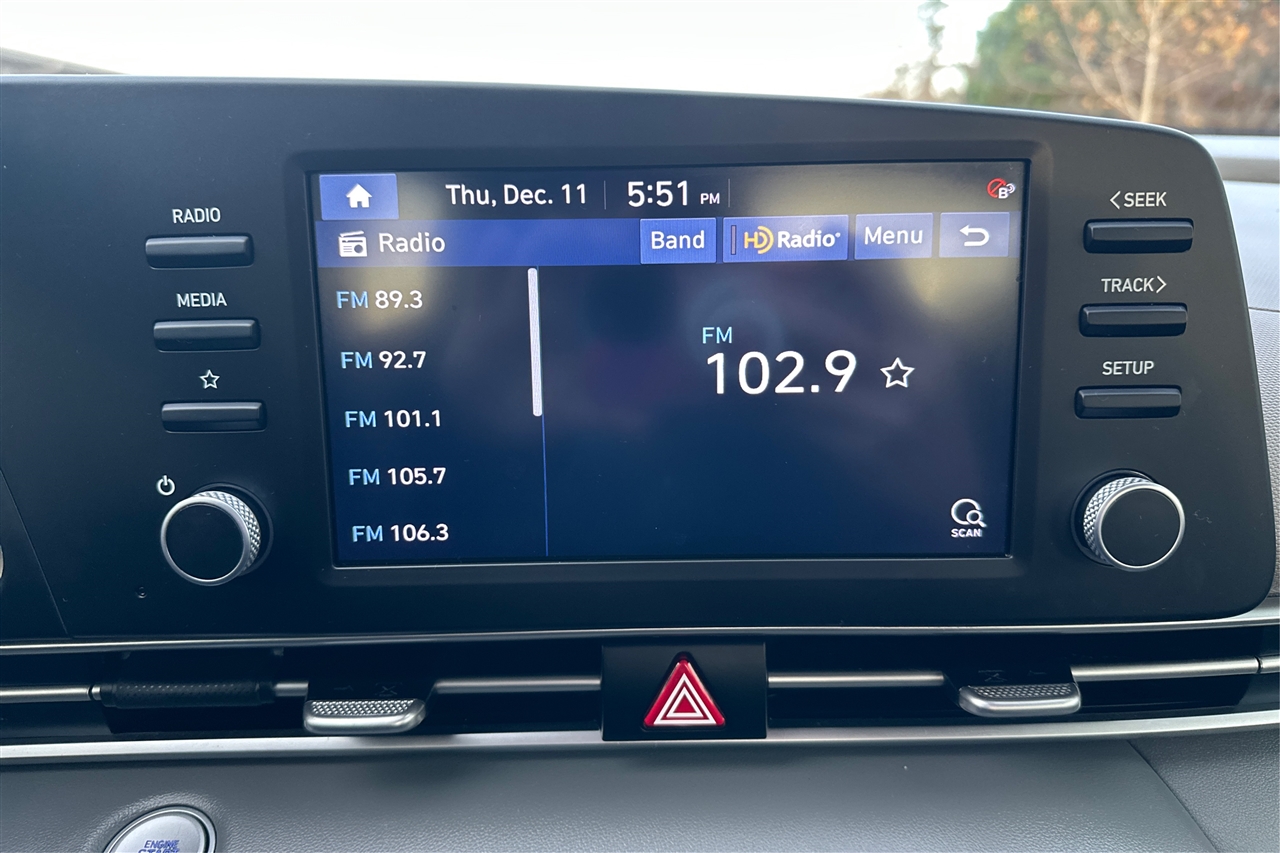 Hyundai Elantra SEL 4D Sedan at 2023