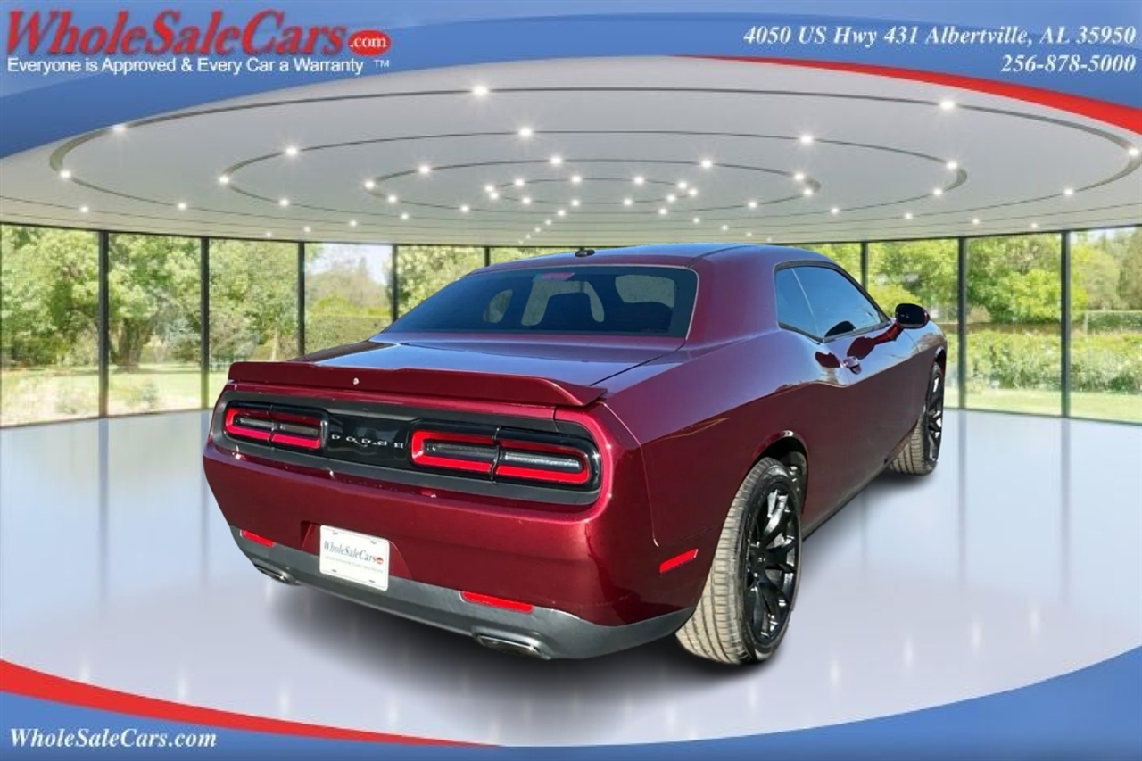 Dodge Challenger SXT 2D Coupe 2020
