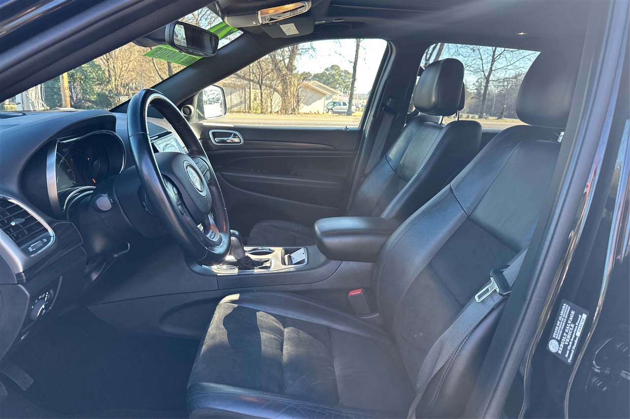 Jeep Grand Cherokee Laredo 4D SUV 4WD 2021