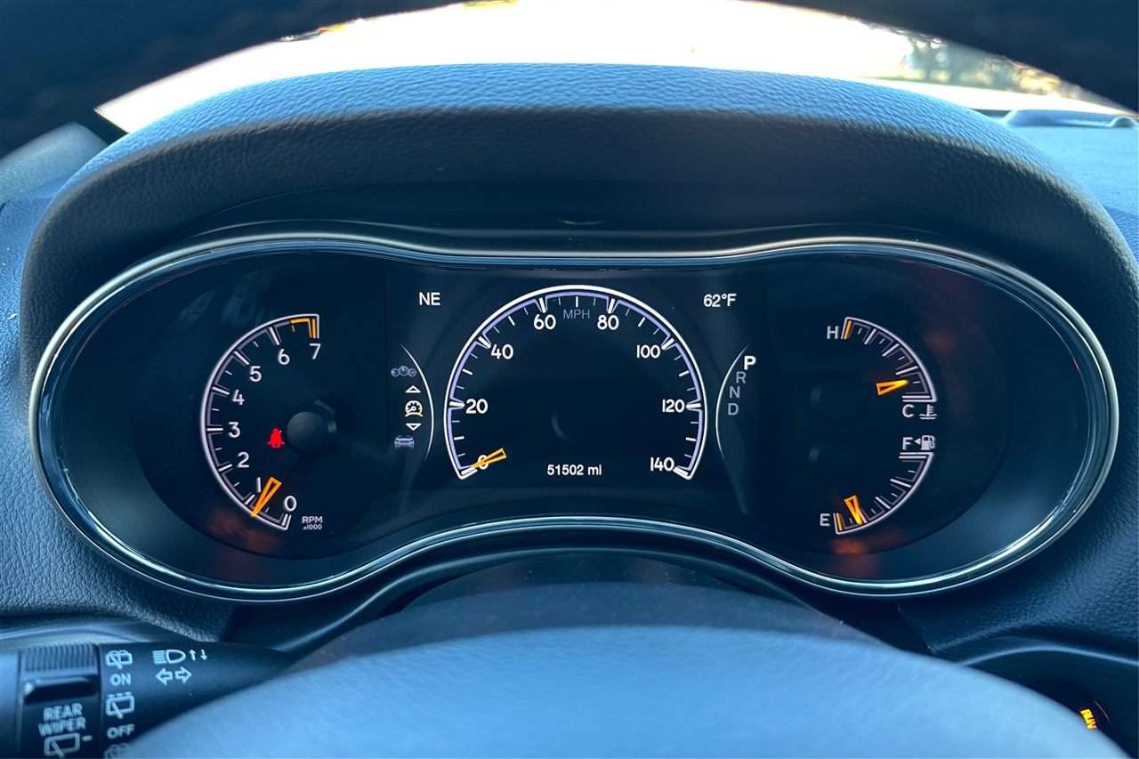 Jeep Grand Cherokee Laredo 4D SUV 4WD 2021