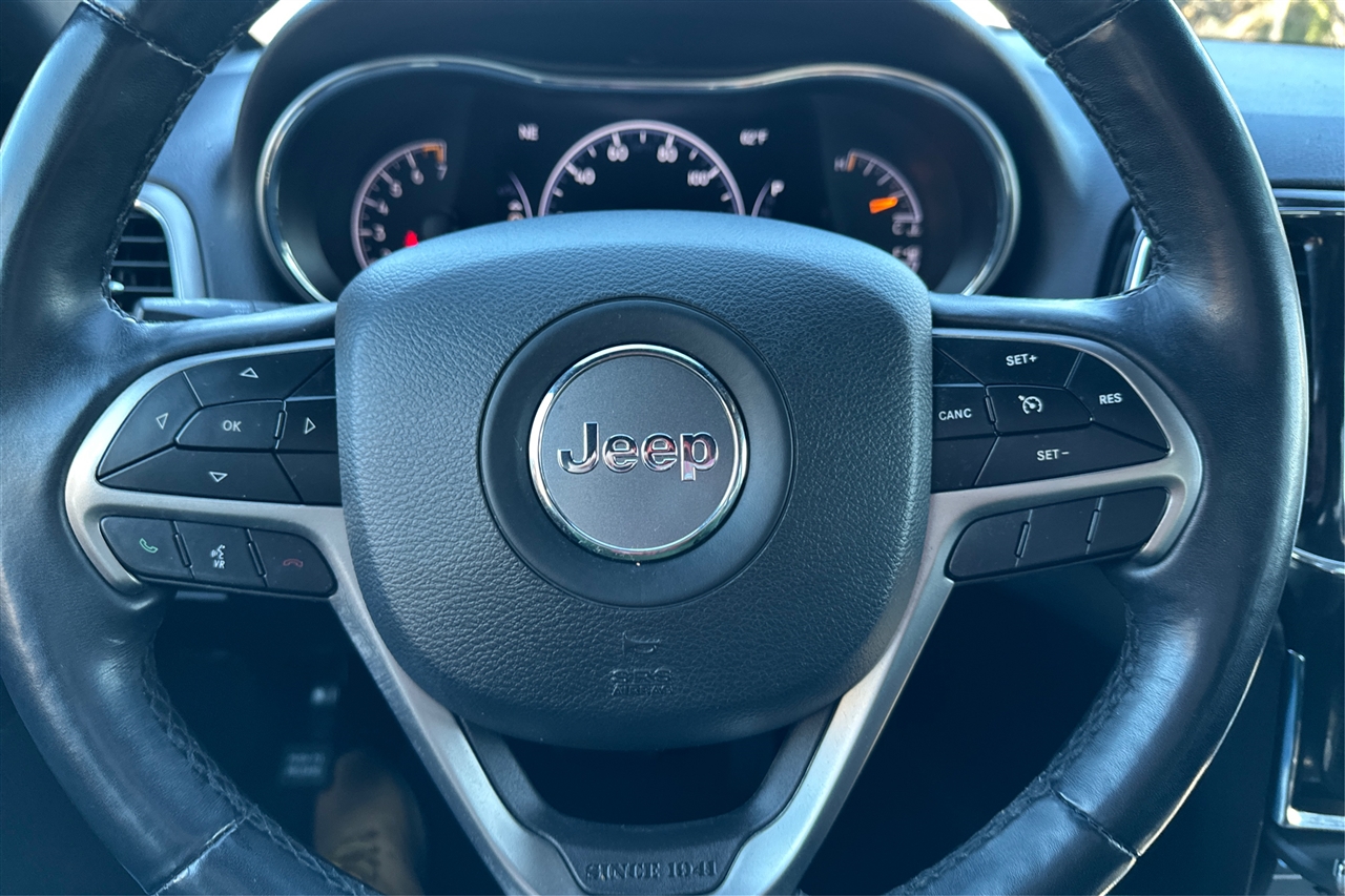 Jeep Grand Cherokee Laredo 4D SUV 4WD 2021